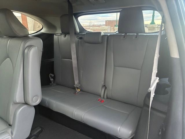 Used 2021 Toyota Highlander Limited image 20