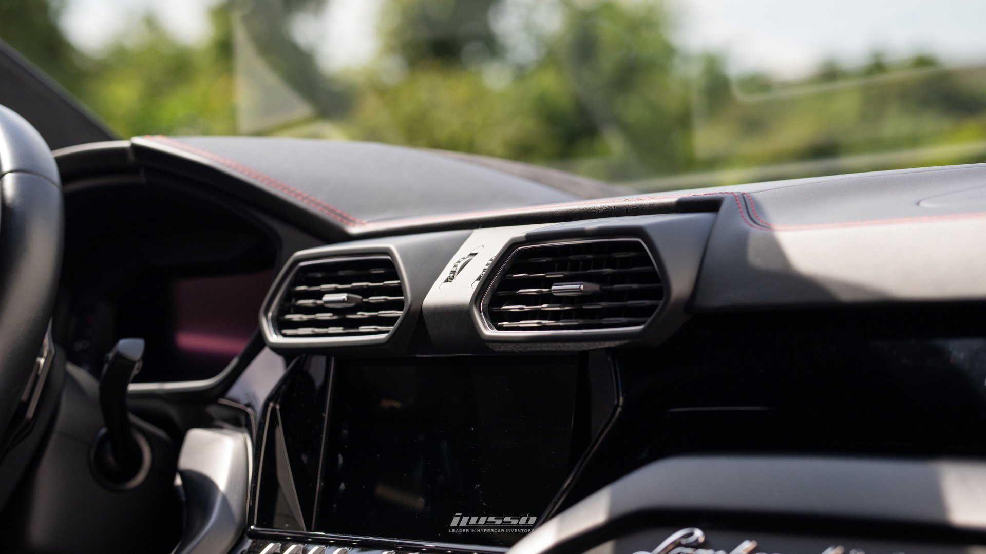 Used 2021 Lamborghini Urus image 46