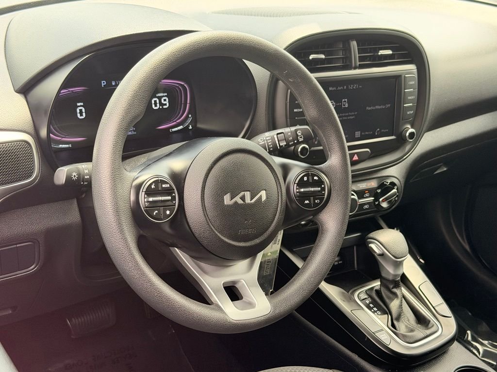 Used 2024 Kia Soul LX w/ Option Group 015 FWD image 20