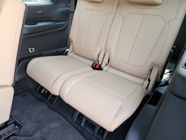 Certified 2025 Jeep Grand Cherokee L Limited image 31