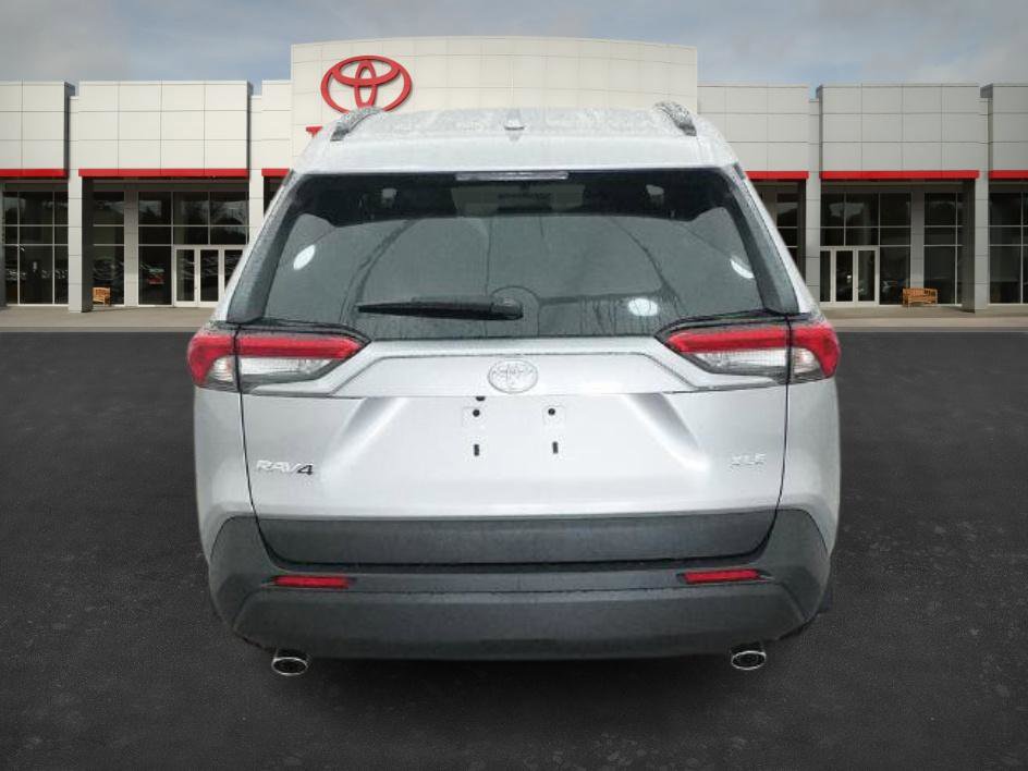 New 2025 Toyota RAV4 XLE image 18