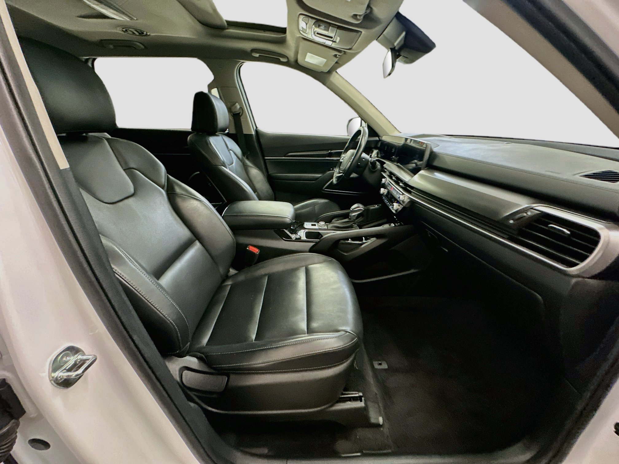 Used 2025 Kia Telluride S AWD/4WD image 34