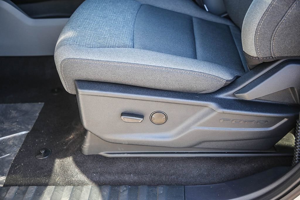 New 2025 Ford F150 Lightning XLT AWD/4WD image 25