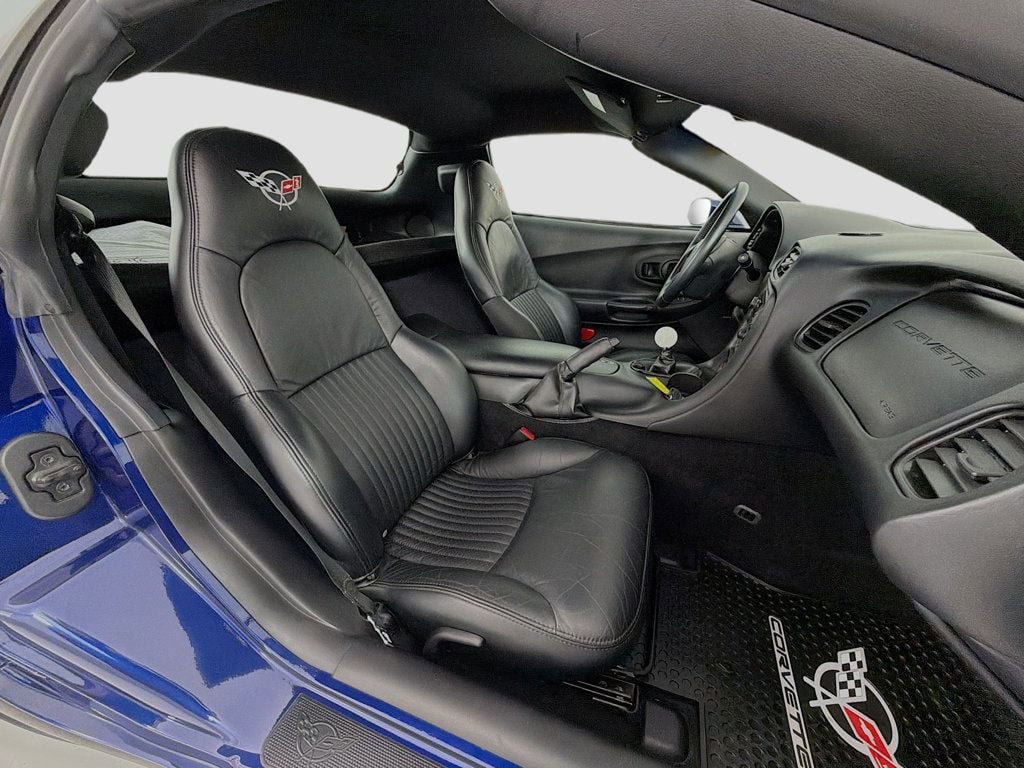 Used 2004 Chevrolet Corvette Z06 w/ Z06 Preferred Equipment Group RWD image 23