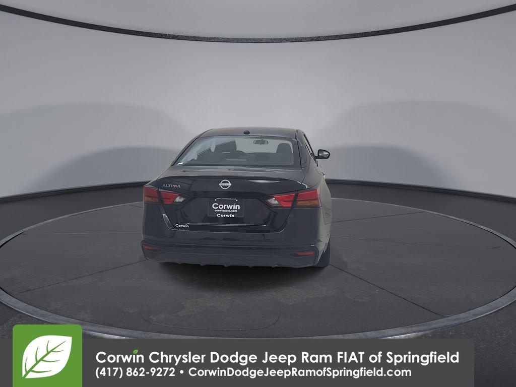 Used 2025 Nissan Altima 2.5 SV image 14