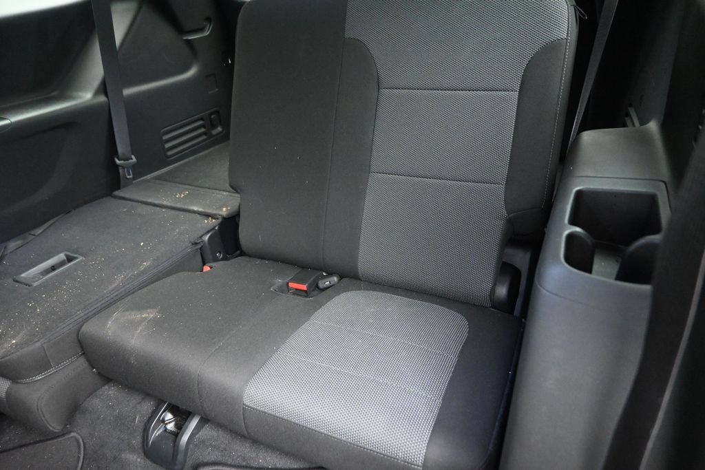 Used 2023 Chevrolet Traverse LT FWD image 15