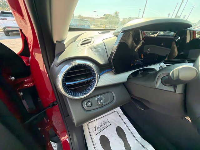New 2026 Chevrolet Trax LT w/ Sunroof Package FWD image 39
