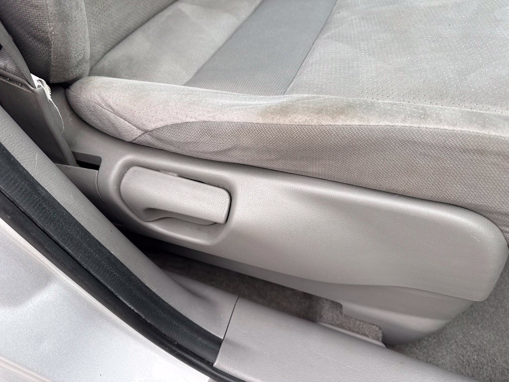Used 2011 Honda CR-V EX image 41