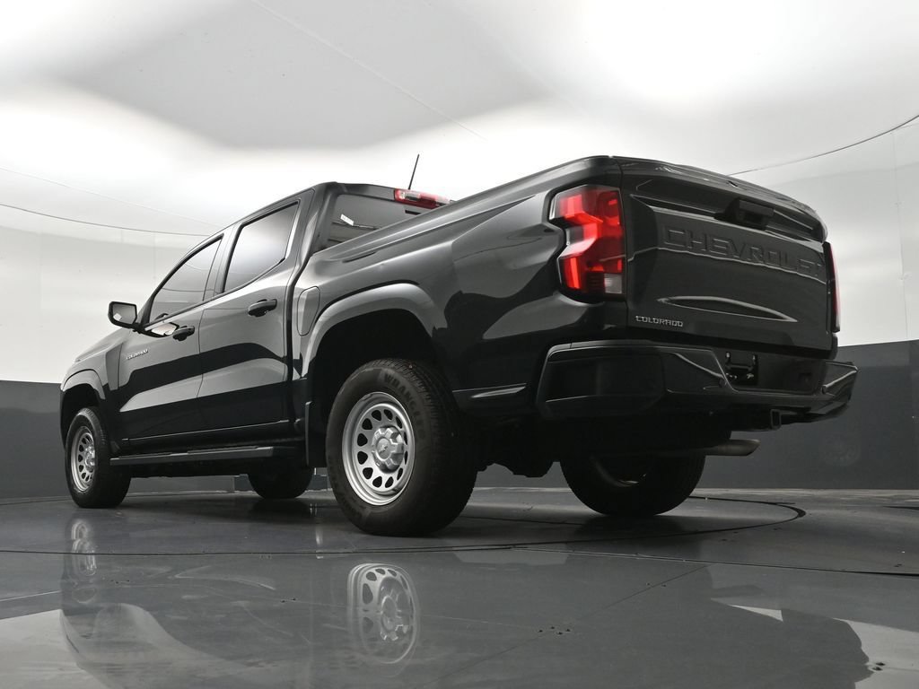 Used 2025 Chevrolet Colorado W/T RWD image 27