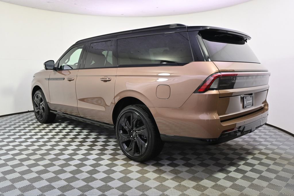 New 2026 Lincoln Navigator L Black Label image 3