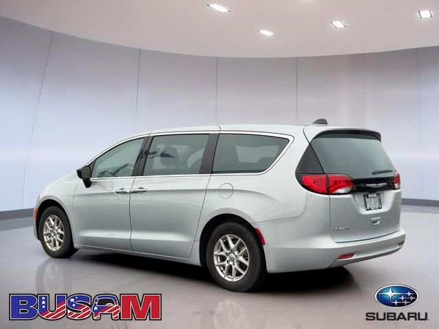 Used 2024 Chrysler Voyager LX FWD image 6