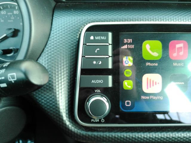 Used 2018 Nissan Kicks SV image 37