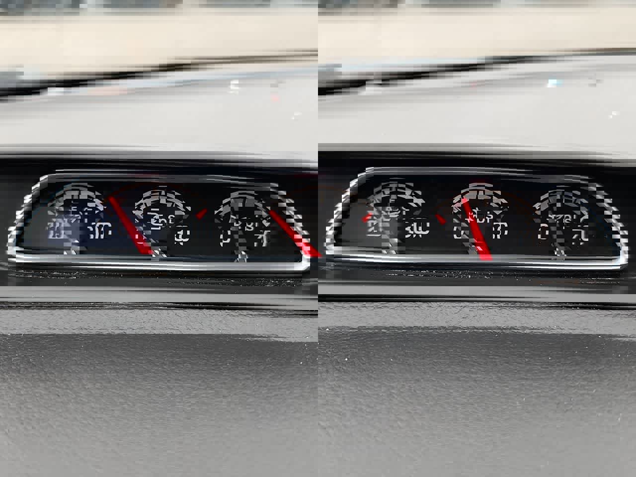 Used 2018 Ford Focus ST image 25