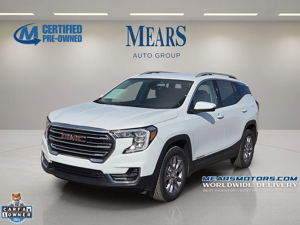 Used 2024 GMC Terrain SLT image 1