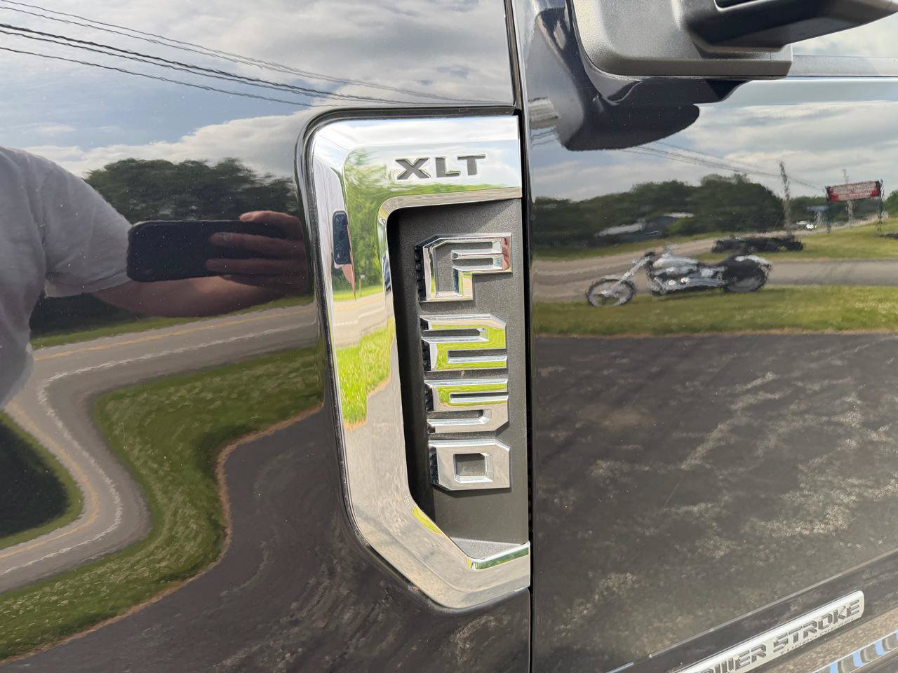 Used 2020 Ford F250 XLT w/ XLT Premium Package AWD/4WD image 11