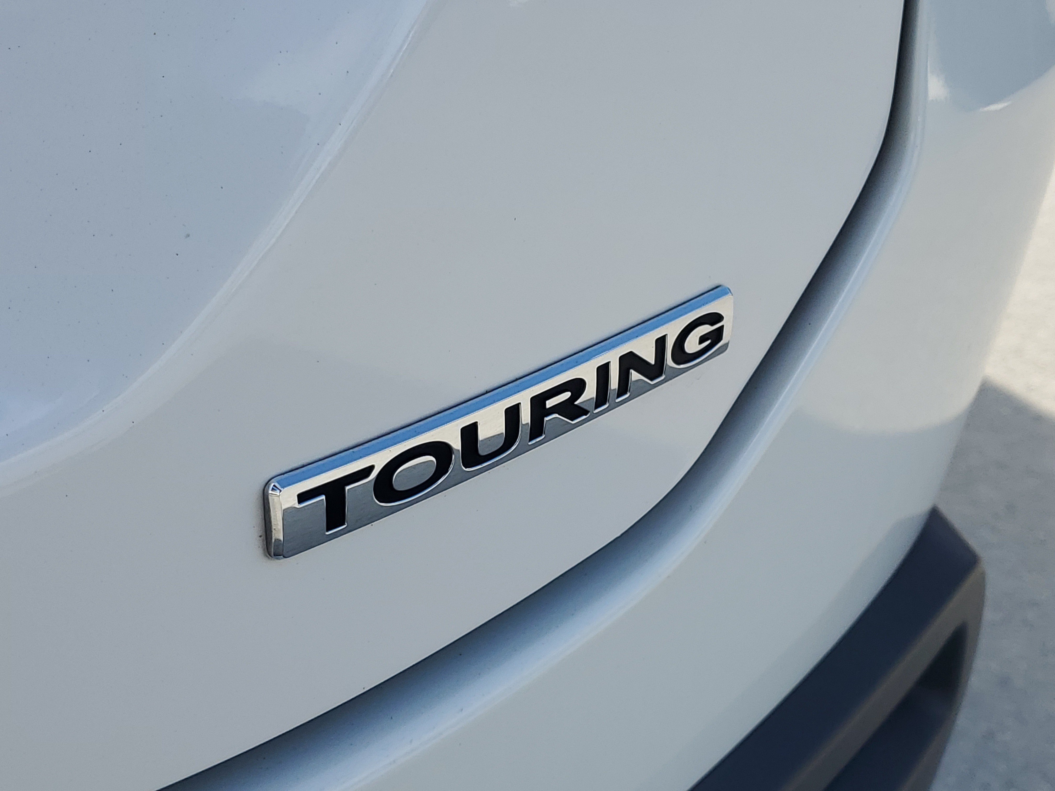 Used 2023 Honda Pilot Touring image 7