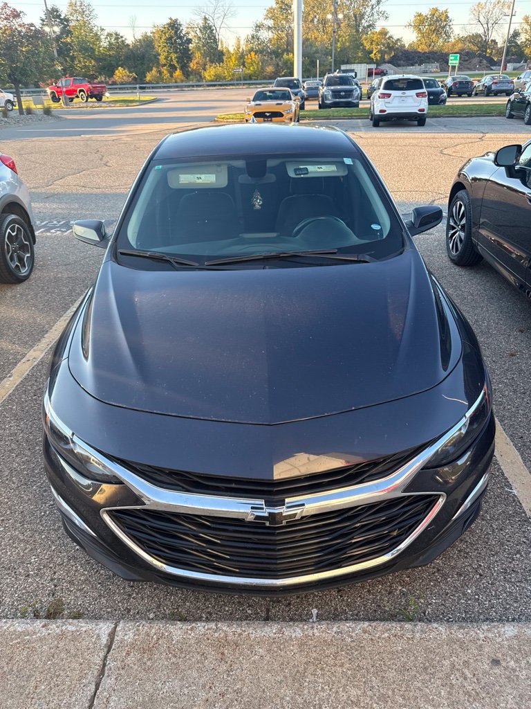 Used 2022 Chevrolet Malibu RS FWD image 1