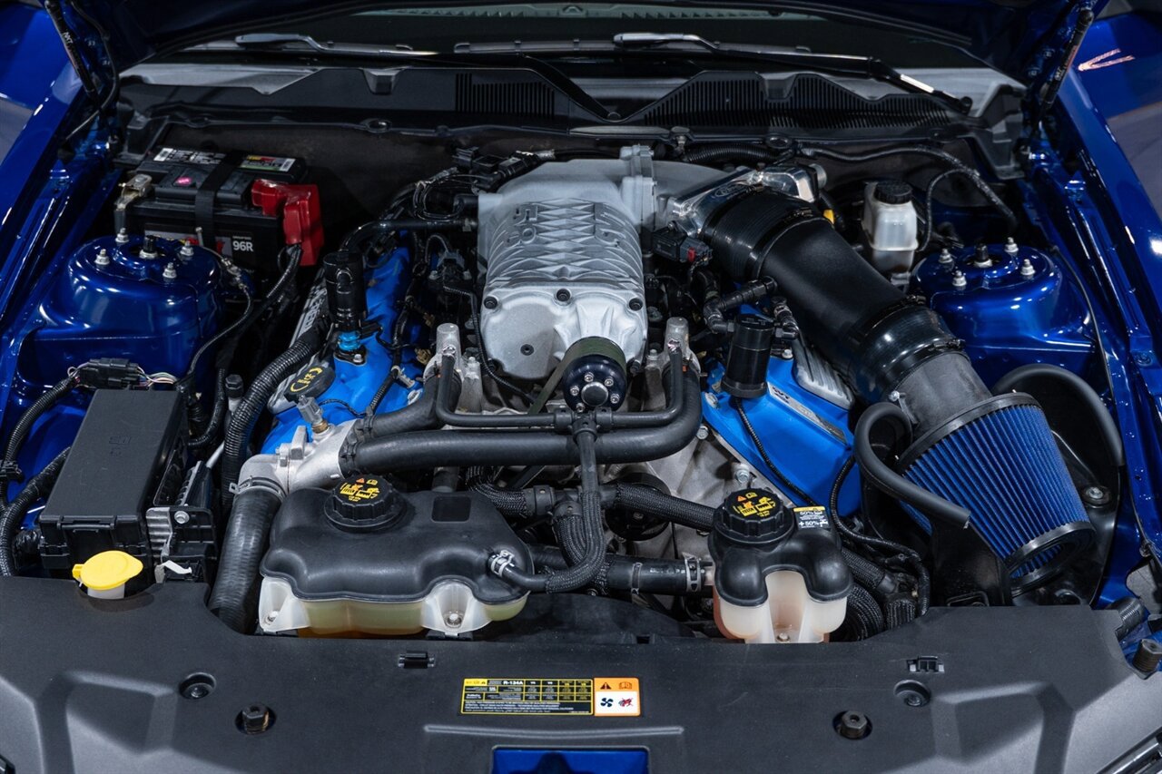 Used 2013 Ford Mustang Shelby GT500 RWD image 38