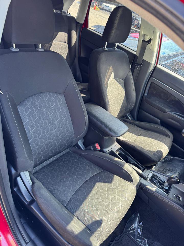 Used 2020 Mitsubishi Outlander Sport ES 2.0 AWC CVT image 8