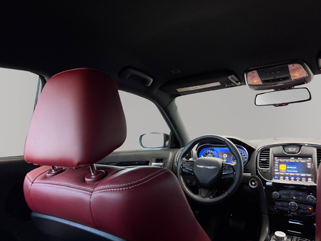 Used 2021 Chrysler 300 S w/ S Model Appearance Package RWD image 26