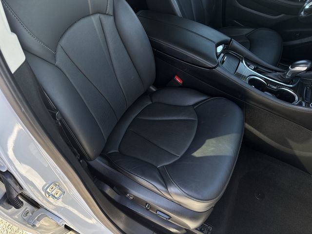 Used 2020 Buick Envision Essence image 27