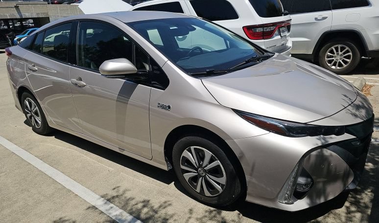 Used 2019 Toyota Prius Prime Advanced FWD image 5