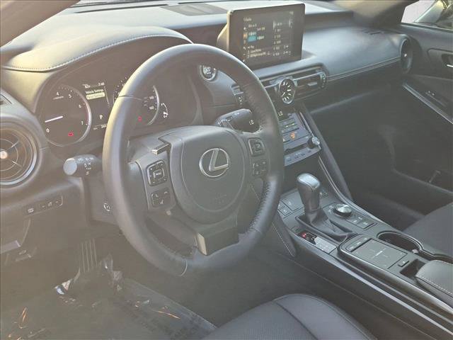 Used 2023 Lexus IS 300 w/ Premium Package RWD image 10