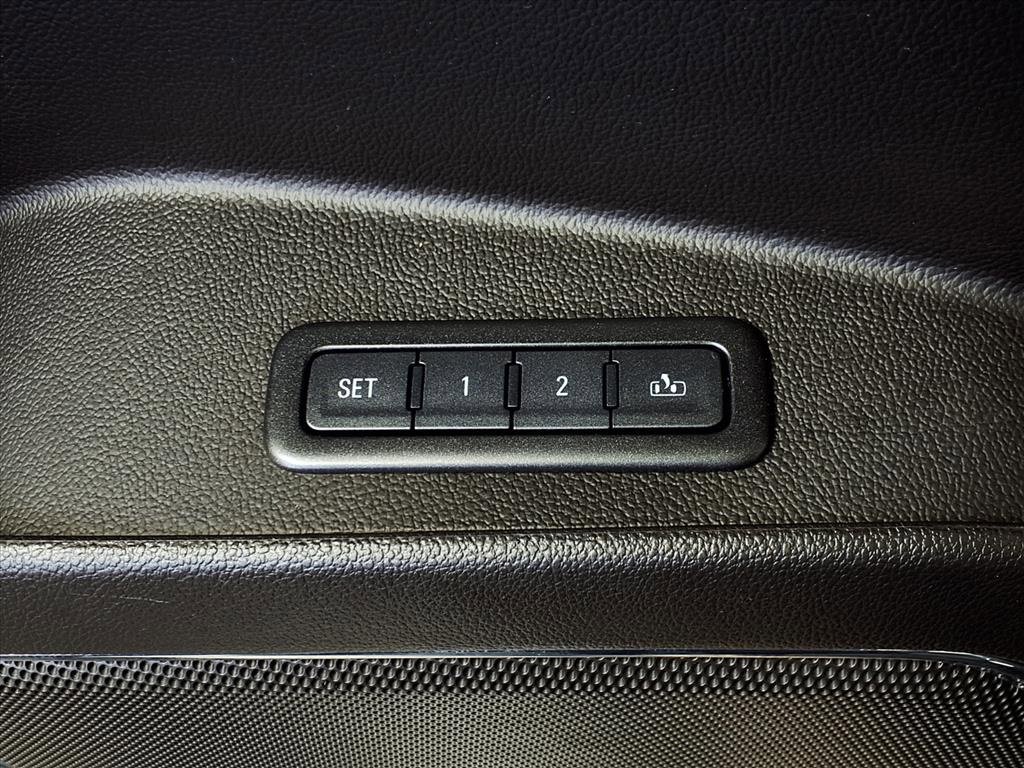 Used 2016 Chevrolet Tahoe LT w/ Luxury Package image 9