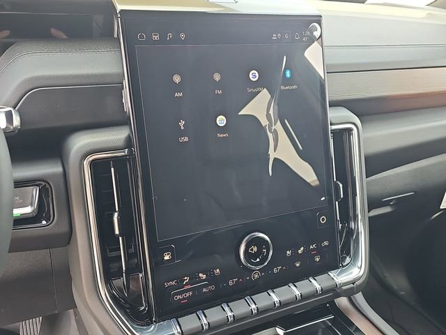 New 2026 GMC Yukon Denali w/ Sun & Power Step Package image 11