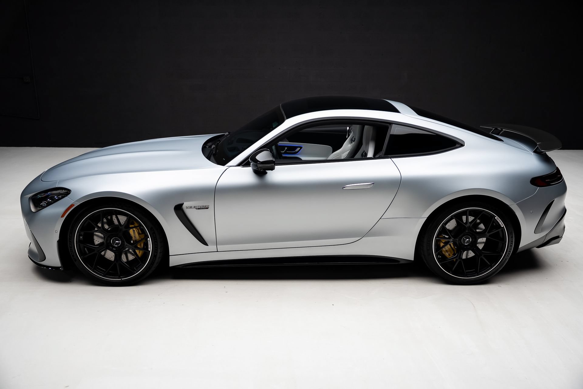Used 2025 Mercedes-Benz AMG GT 63 image 18