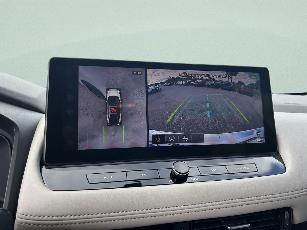 Used 2024 Nissan Rogue SL FWD image 27