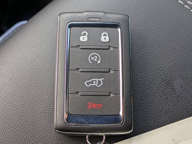 New 2025 Jeep Grand Cherokee Altitude image 25