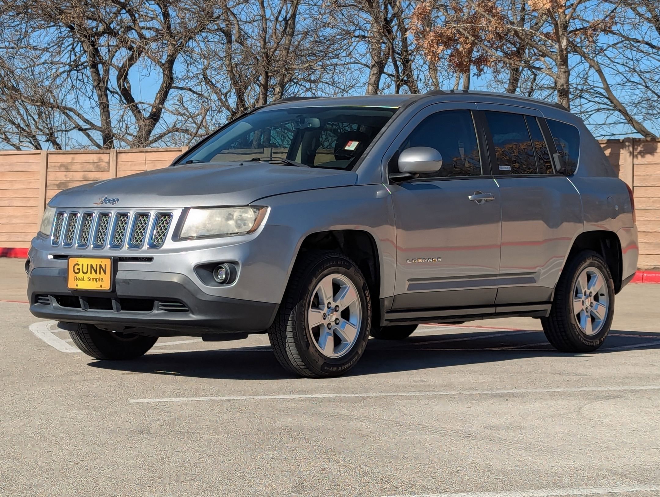 Used 2016 Jeep Compass Latitude image 8