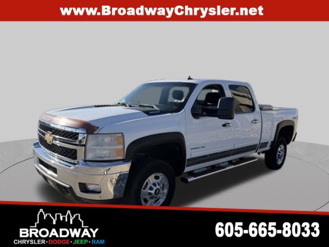 Used 2011 Chevrolet Silverado 2500 LT w/ Interior Plus Package AWD/4WD image 3