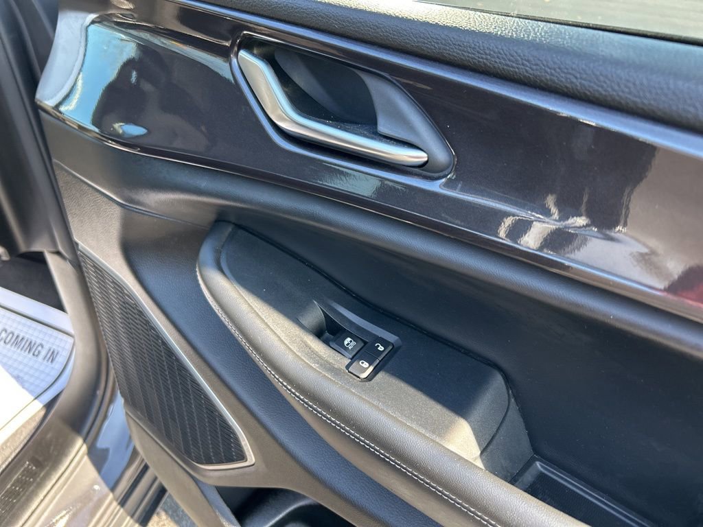 Used 2022 Jeep Grand Cherokee L Laredo w/ Luxury Tech Group I image 49