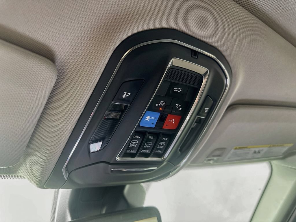 Used 2023 Jeep Grand Cherokee 4WD 4xe image 35
