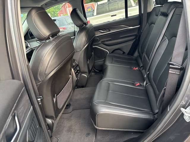 Used 2022 Jeep Grand Cherokee Limited AWD/4WD image 21