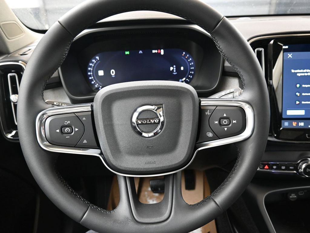New 2026 Volvo XC40 B5 Ultra w/ Protection Package Premier image 27