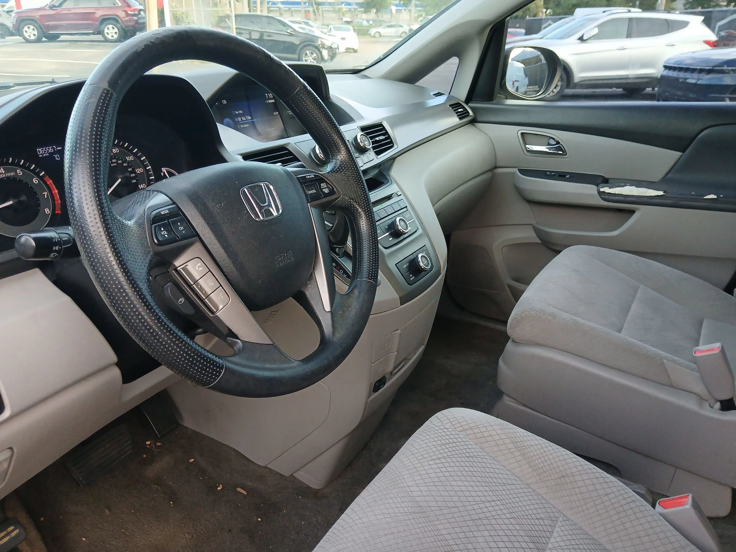 Used 2015 Honda Odyssey LX image 15