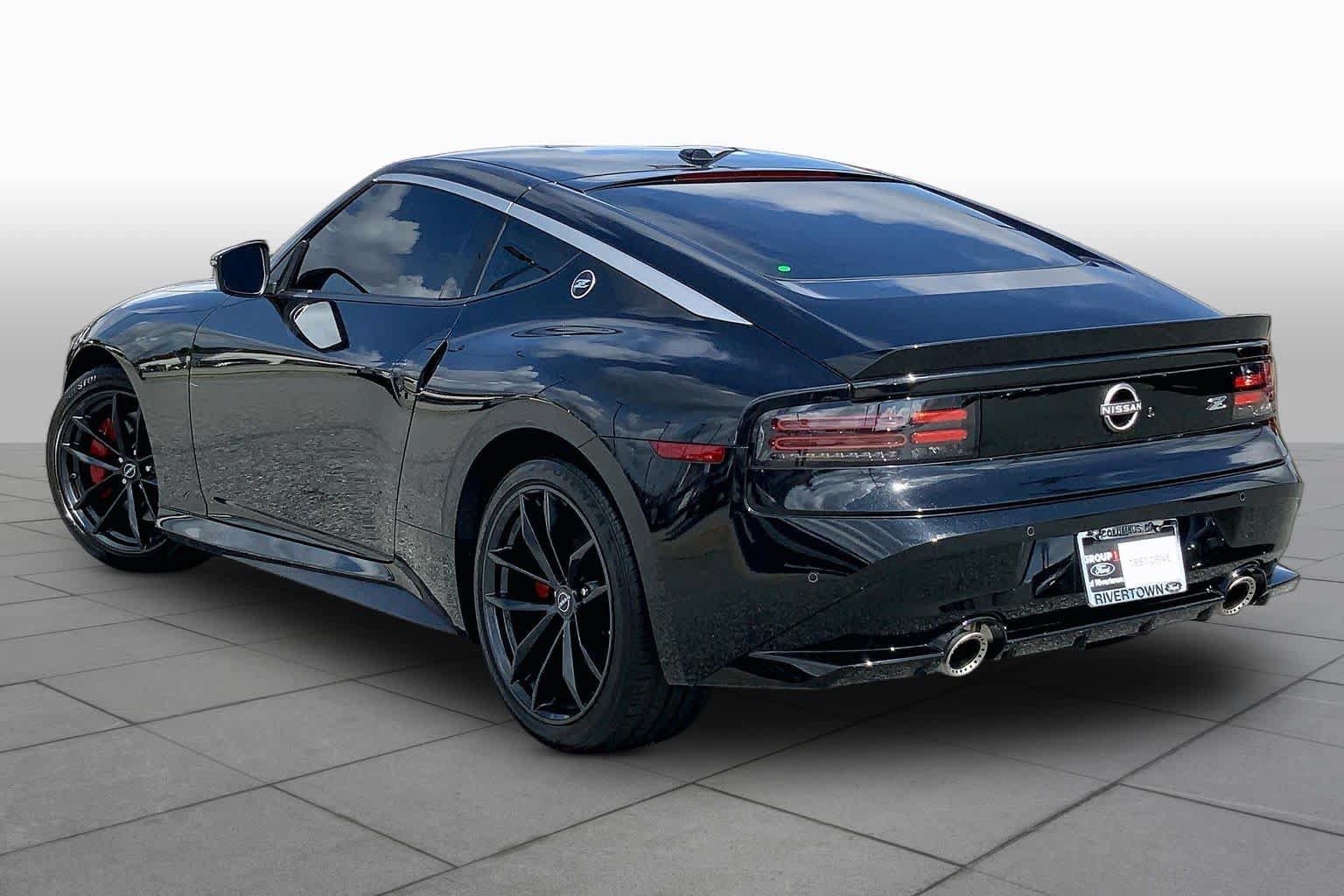 Used 2025 Nissan Z Performance w/ Floor Mat Package RWD image 11