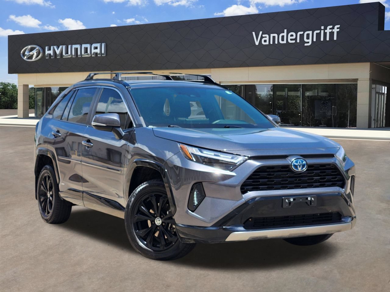 Used 2024 Toyota RAV4 SE w/ Convenience Package AWD/4WD image 1