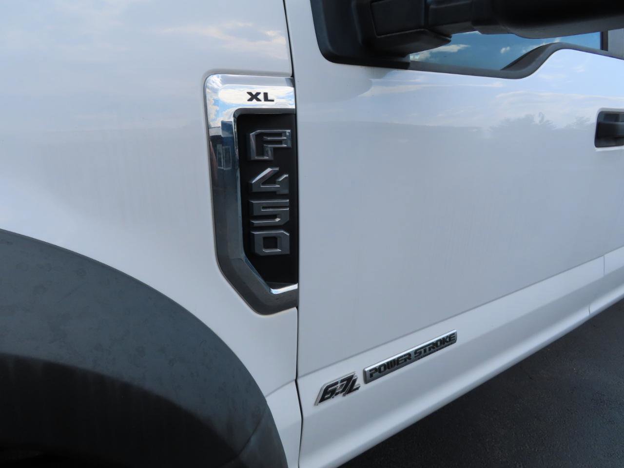 Used 2019 Ford F450 XL w/ XL Value Package AWD/4WD image 13