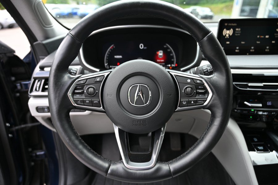 Used 2023 Acura MDX w/ Technology Package AWD/4WD image 30