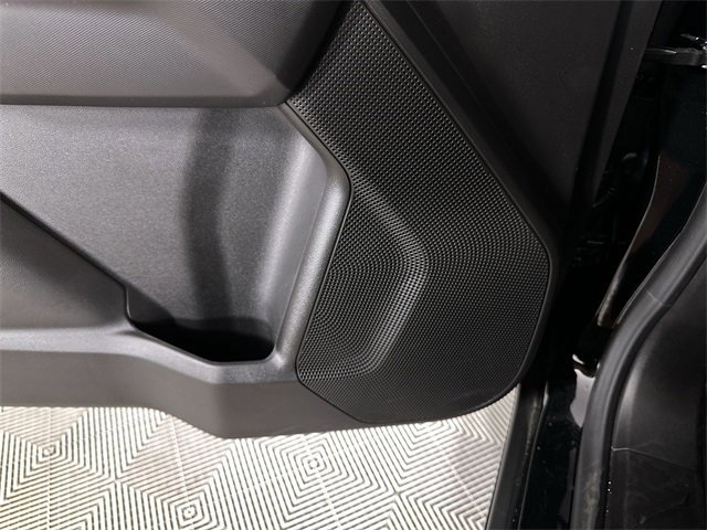 New 2025 GMC Canyon Elevation w/ Convenience Package image 24