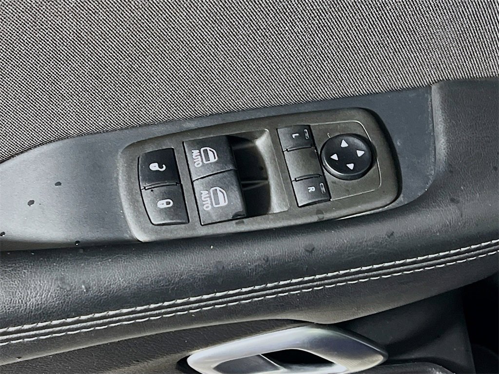 Used 2021 Dodge Challenger SXT w/ Blacktop Package image 17