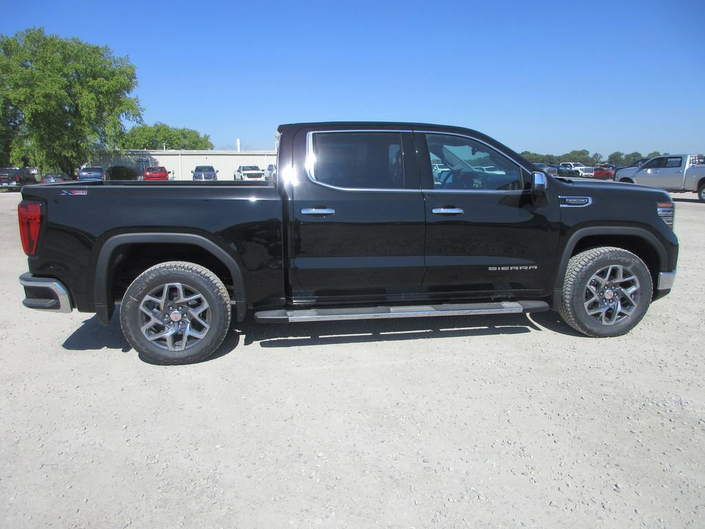 New 2026 GMC Sierra 1500 SLT w/ SLT Premium Plus Package AWD/4WD image 3