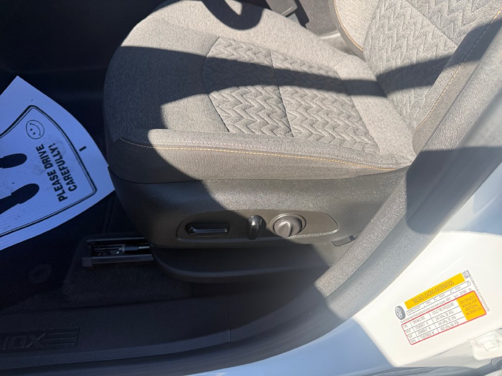Certified 2023 Chevrolet Equinox LT AWD/4WD image 13