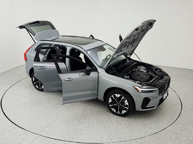 New 2026 Volvo XC60 T8 Plus w/ Climate Package AWD/4WD image 38