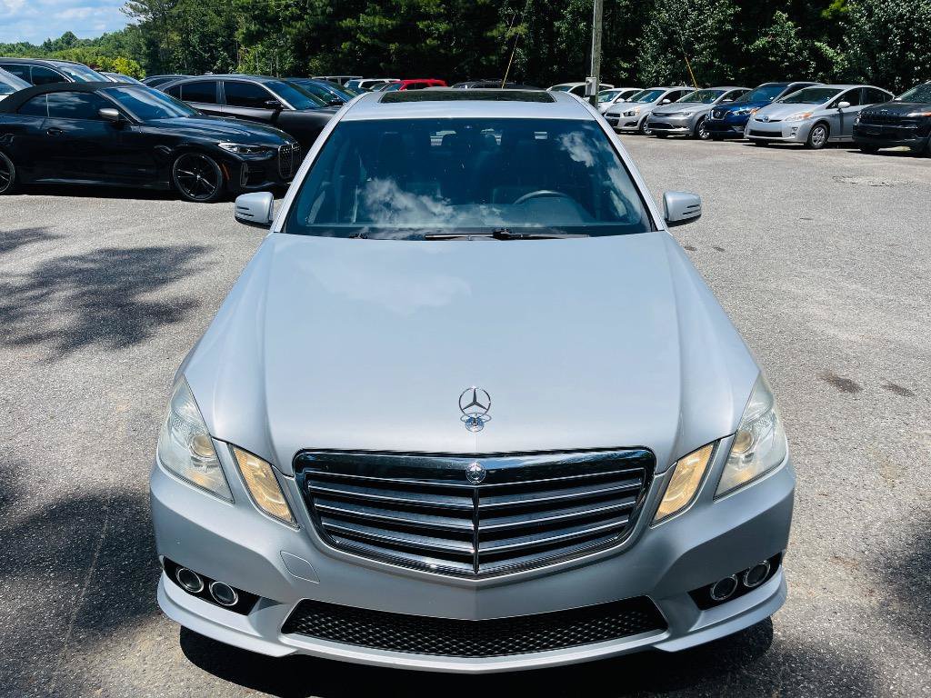 Used 2010 Mercedes-Benz E 350 Sedan image 3