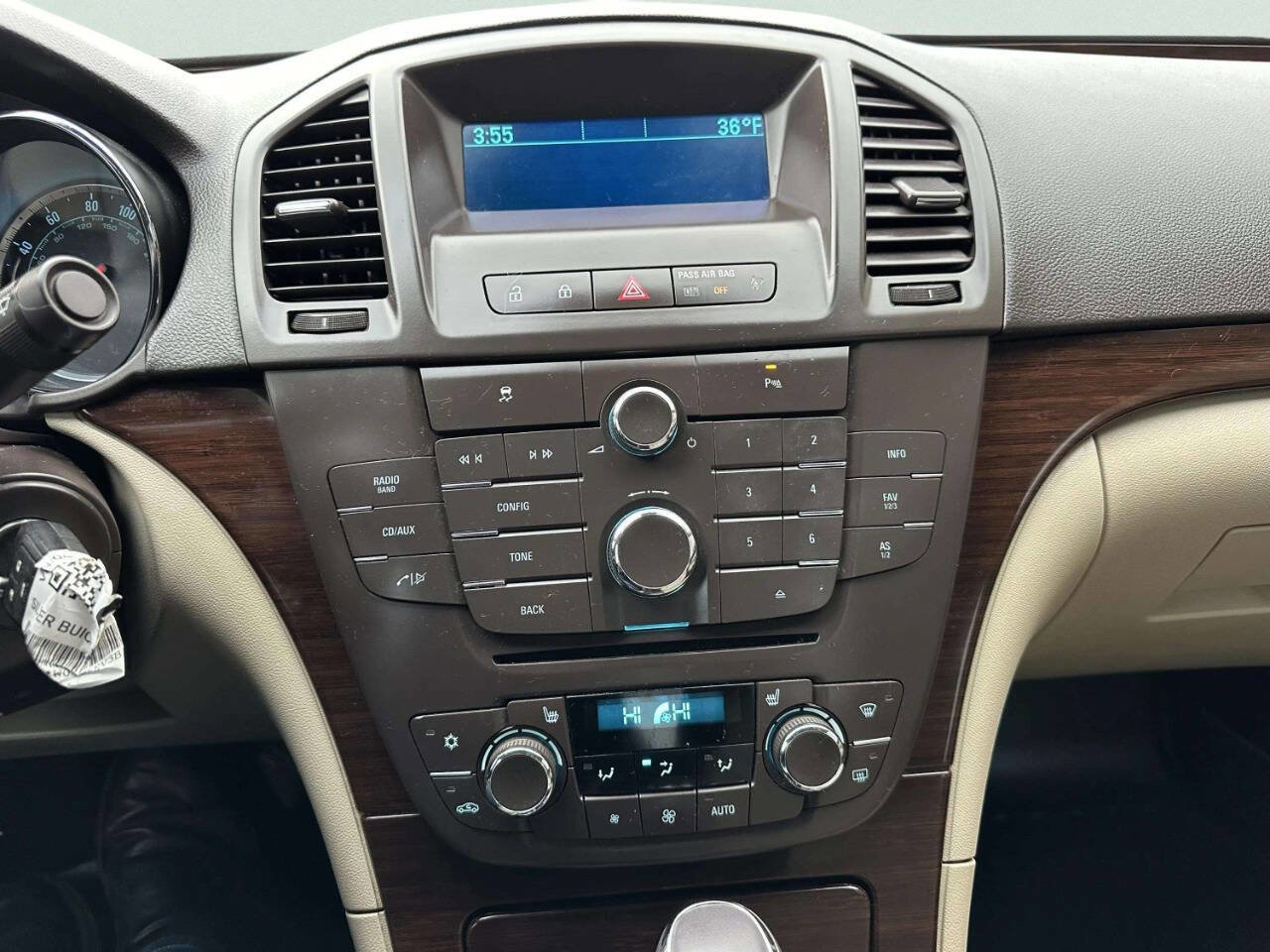 Used 2011 Buick Regal CXL Turbo w/ TO2 Preferred Equipment Group image 30